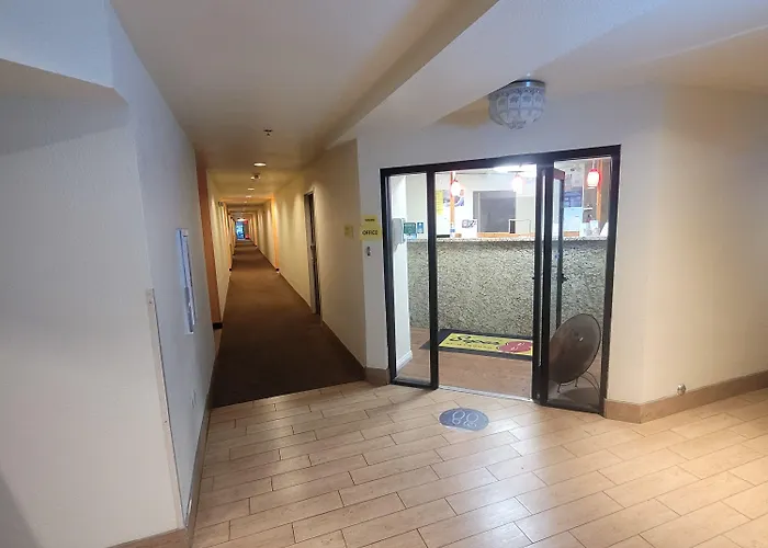 Super 8 By Wyndham Show Hotel Show Low