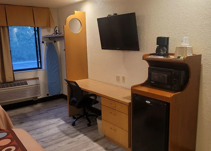 Super 8 By Wyndham Show Hotel Show Low