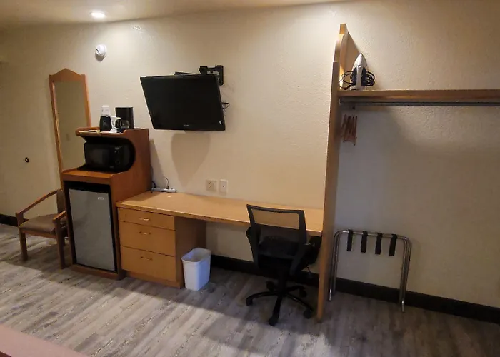 Super 8 By Wyndham Show Hotel Show Low